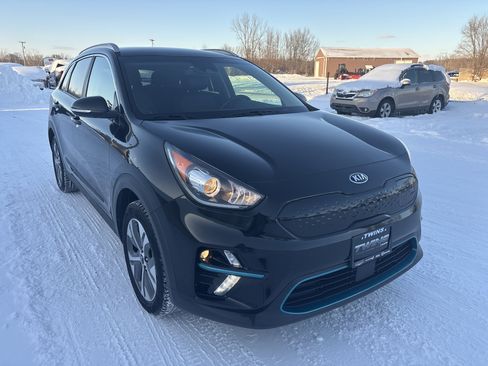 Used 2019 Kia Niro EX image 1