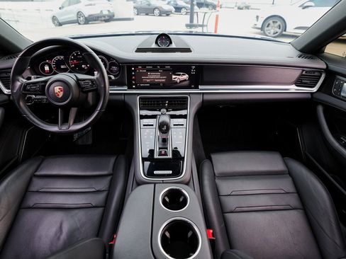 Certified 2023 Porsche Panamera Platinum Edition image 25