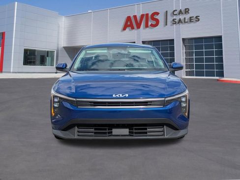 Used 2025 Kia K4 LXS image 2