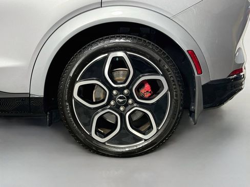 Used 2021 Ford Mustang Mach-E GT AWD/4WD image 31