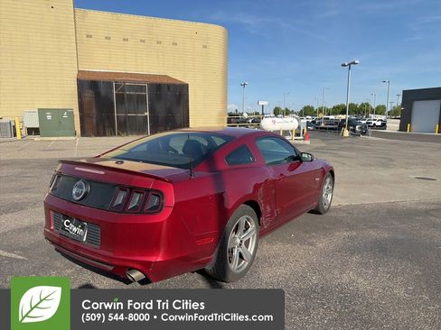 Used 2014 Ford Mustang GT Premium w/ Comfort Package RWD image 7