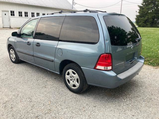 Used 2004 Ford Freestar SE FWD image 3