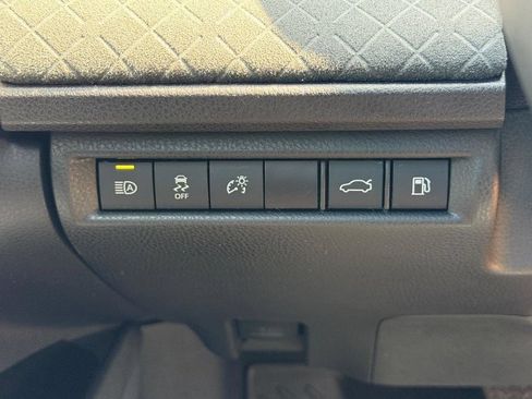 Certified 2025 Toyota Camry XLE FWD image 18