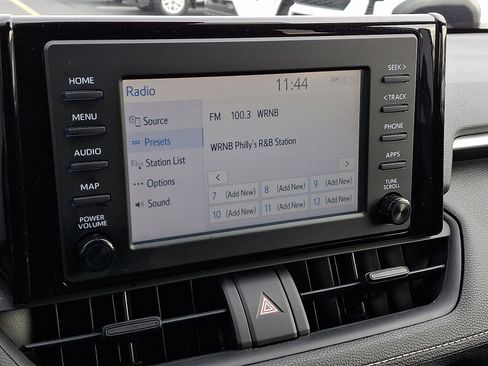 Used 2019 Toyota RAV4 LE image 16