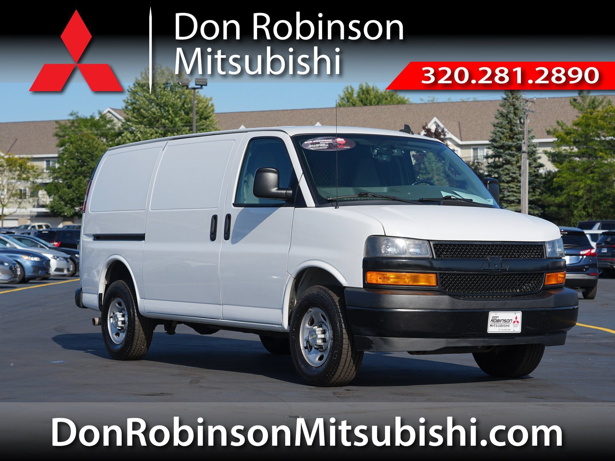 Used 2020 Chevrolet Express 3500 w/ Driver Convenience Package RWD image 1