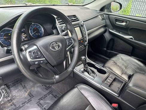Used 2015 Toyota Camry XLE FWD image 11