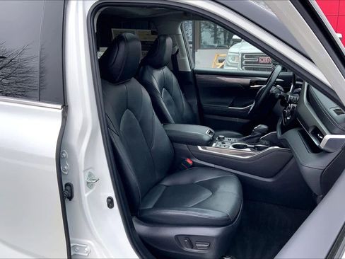 Used 2023 Toyota Highlander Limited AWD/4WD image 8