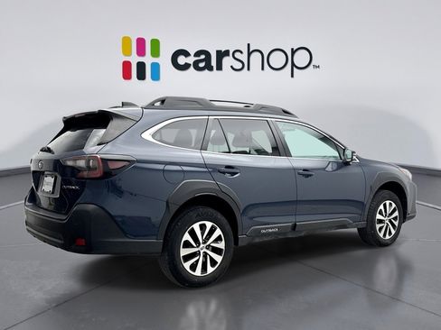 Used 2023 Subaru Outback Premium image 5