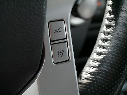 Certified 2024 Toyota 4Runner SR5 Premium image 25