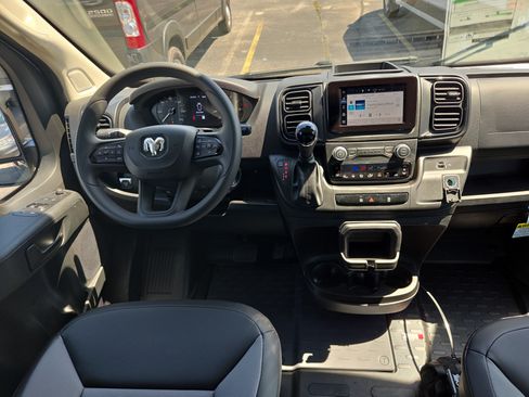 New 2026 RAM ProMaster 2500 w/ Convenience Group FWD image 8