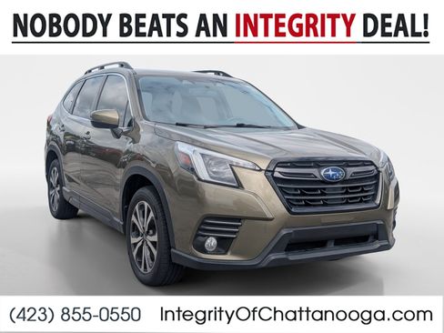 Used 2023 Subaru Forester Limited AWD/4WD image 1
