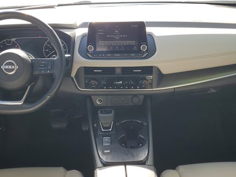 Certified 2023 Nissan Rogue SV w/ SV Premium B Package image 15