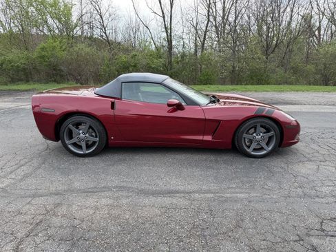 Used 2007 Chevrolet Corvette Convertible w/ Preferred Equipment Group image 4