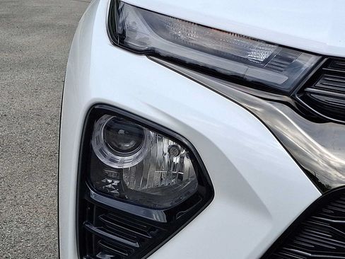 Used 2021 Chevrolet TrailBlazer RS w/ Sun and Liftgate Package AWD/4WD image 9