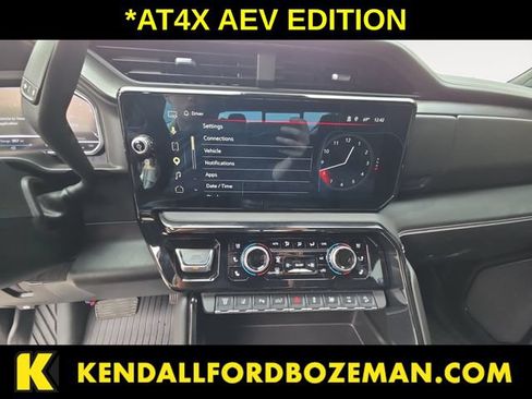 Used 2025 GMC Sierra 2500 AT4X w/ AT4X AEV Edition AWD/4WD image 15