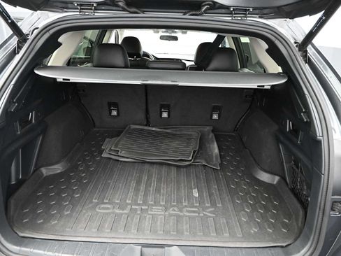 Used 2020 Subaru Outback Premium AWD/4WD image 27