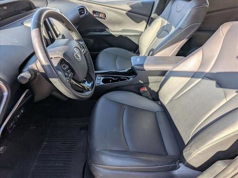 Used 2021 Toyota Prius Prime Limited image 16