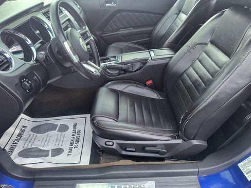 Used 2013 Ford Mustang Premium image 15