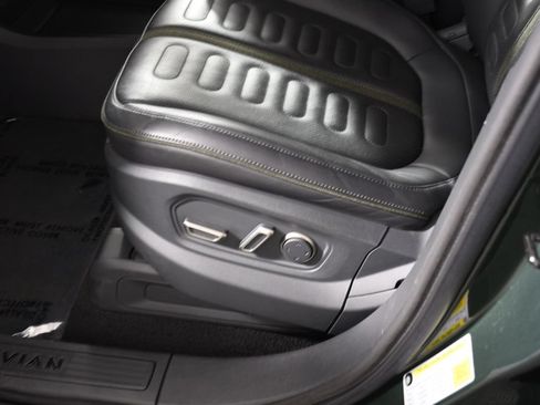 Used 2023 Rivian R1S Adventure AWD/4WD image 16