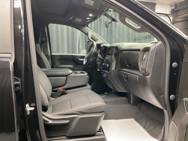 Used 2023 Chevrolet Silverado 2500 Custom w/ Custom Convenience Package AWD/4WD image 11
