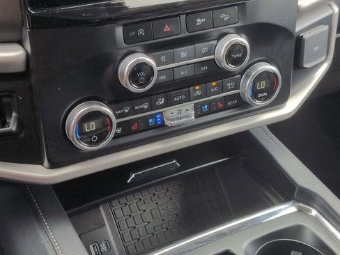 Used 2024 Ford Expedition Max XLT AWD/4WD image 24