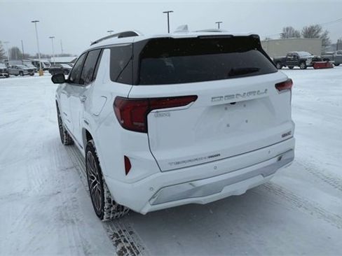 New 2026 GMC Terrain Denali image 39