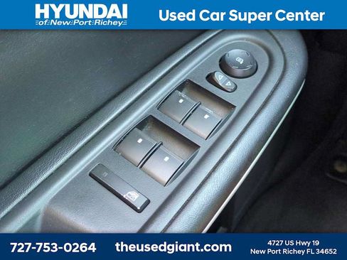 Used 2012 GMC Acadia SL FWD image 21
