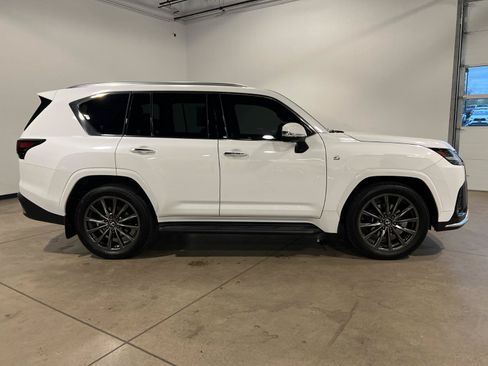 Used 2024 Lexus LX 600 F Sport AWD/4WD image 2