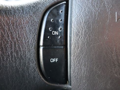 Used 2010 Ford E-350 and Econoline 350 Extended Wagon Super Duty image 30