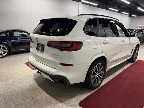 Used 2021 BMW X5 xDrive40i w/ M Sport Package AWD/4WD image 12