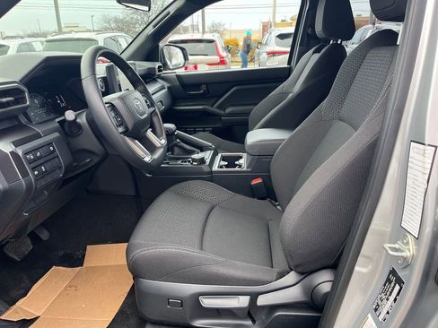 Certified 2025 Toyota 4Runner SR5 image 10