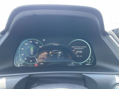 Used 2022 Hyundai Sonata Limited w/ Cargo Package FWD image 11