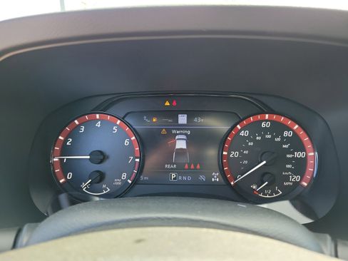 Used 2025 Nissan Frontier PRO-4X w/ Pro Premium Package image 24