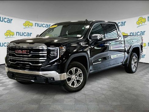 Used 2024 GMC Sierra 1500 SLT image 3