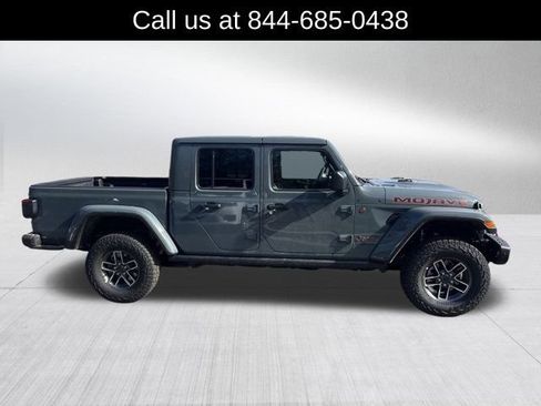New 2026 Jeep Gladiator Mojave w/ Steel Bumper Group AWD/4WD image 4