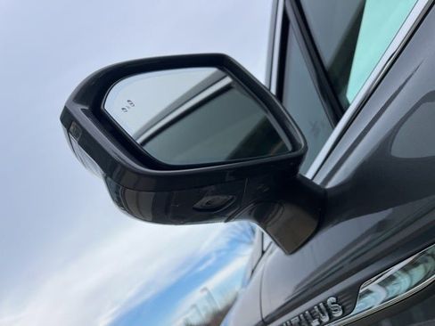 Used 2023 Lincoln Nautilus Reserve image 43