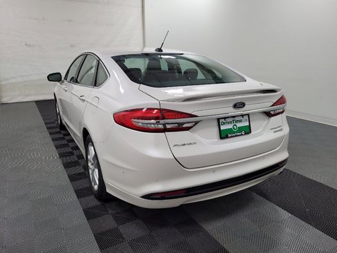 Used 2018 Ford Fusion Titanium FWD image 5