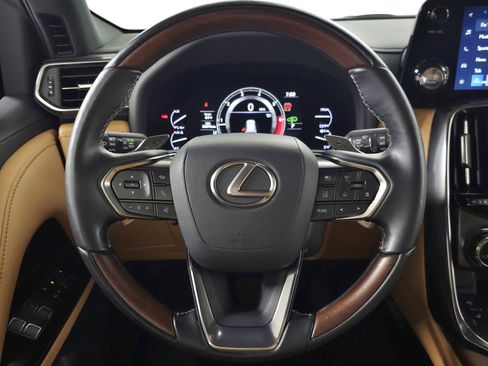Used 2023 Lexus LX 600 4WD w/ Appearance Package image 22