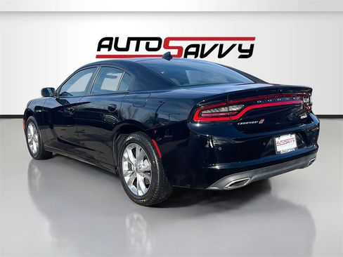 Used 2023 Dodge Charger SXT w/ Cold Weather Package image 5