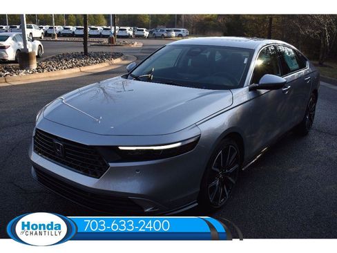 New 2026 Honda Accord Hybrid Touring image 3