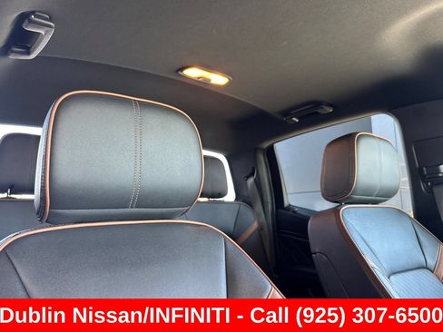 Used 2024 GMC Canyon AT4 w/ AT4 Premium Package AWD/4WD image 20