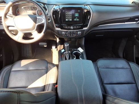 Used 2019 Chevrolet Traverse LT image 19