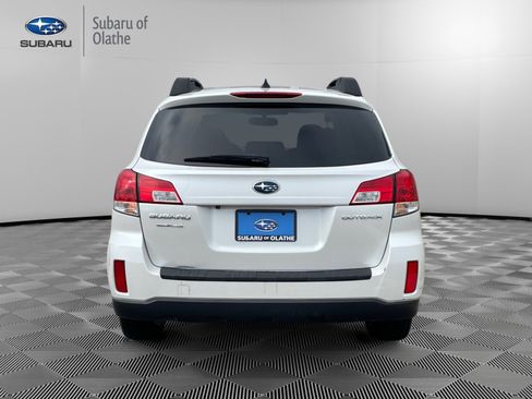 Used 2014 Subaru Outback 2.5i Limited image 10