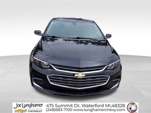 Certified 2017 Chevrolet Malibu LT image 3