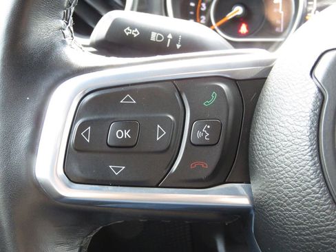 Used 2021 Jeep Wrangler Unlimited Sahara AWD/4WD image 21