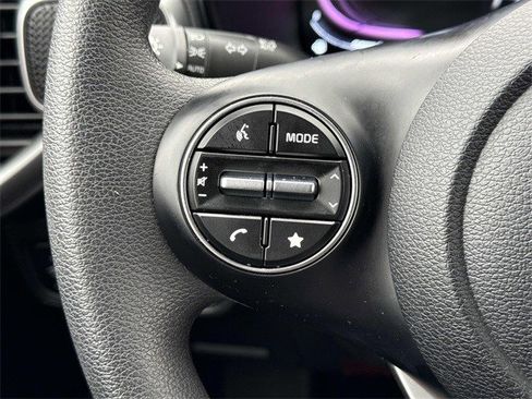 Certified 2025 Kia Soul LX w/ Option Group 015 image 24