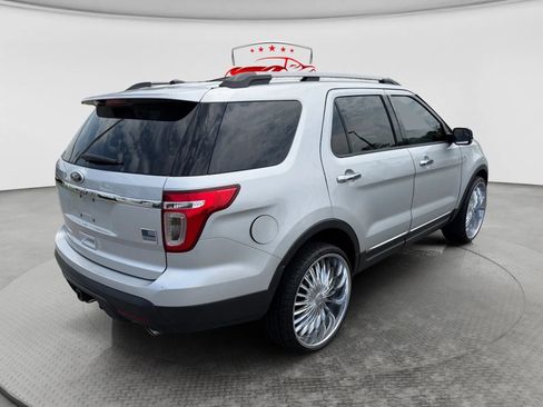 Used 2013 Ford Explorer XLT w/ Class III Trailer Tow Pkg AWD/4WD image 5