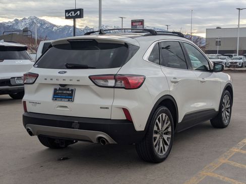 Used 2020 Ford Escape Titanium w/ Titanium Premium Package 2.0 image 5