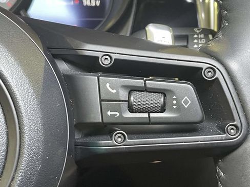 Certified 2026 Porsche Macan AWD/4WD image 38