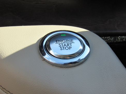 Used 2023 Lincoln Aviator Reserve w/ Equipment Group 201A image 22